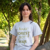 T-shirt - Make Forest Not War